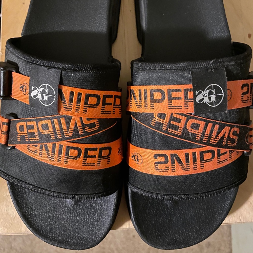 SG Strapped Up Slides
